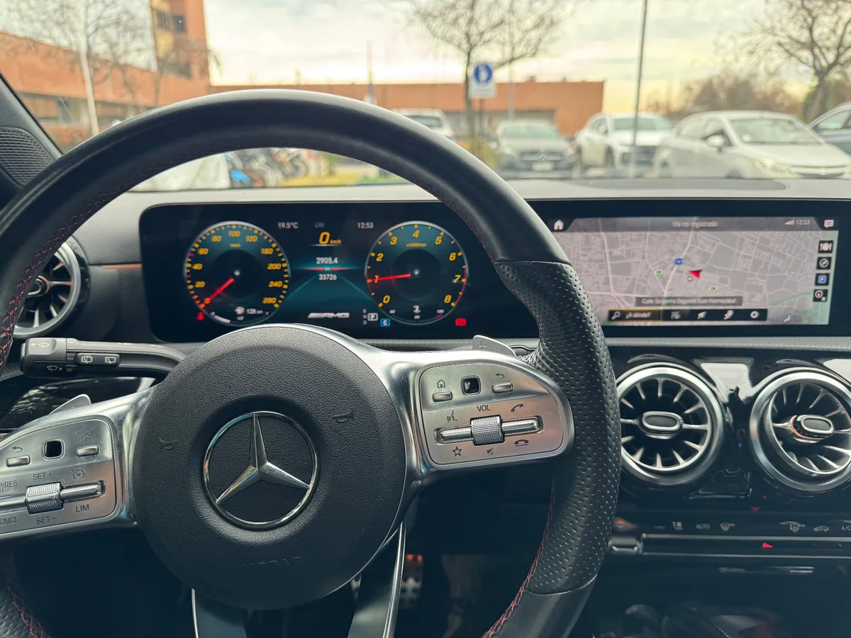 MERCEDES BENZ A35 AMG 2.0 At 4x4 año 2021
