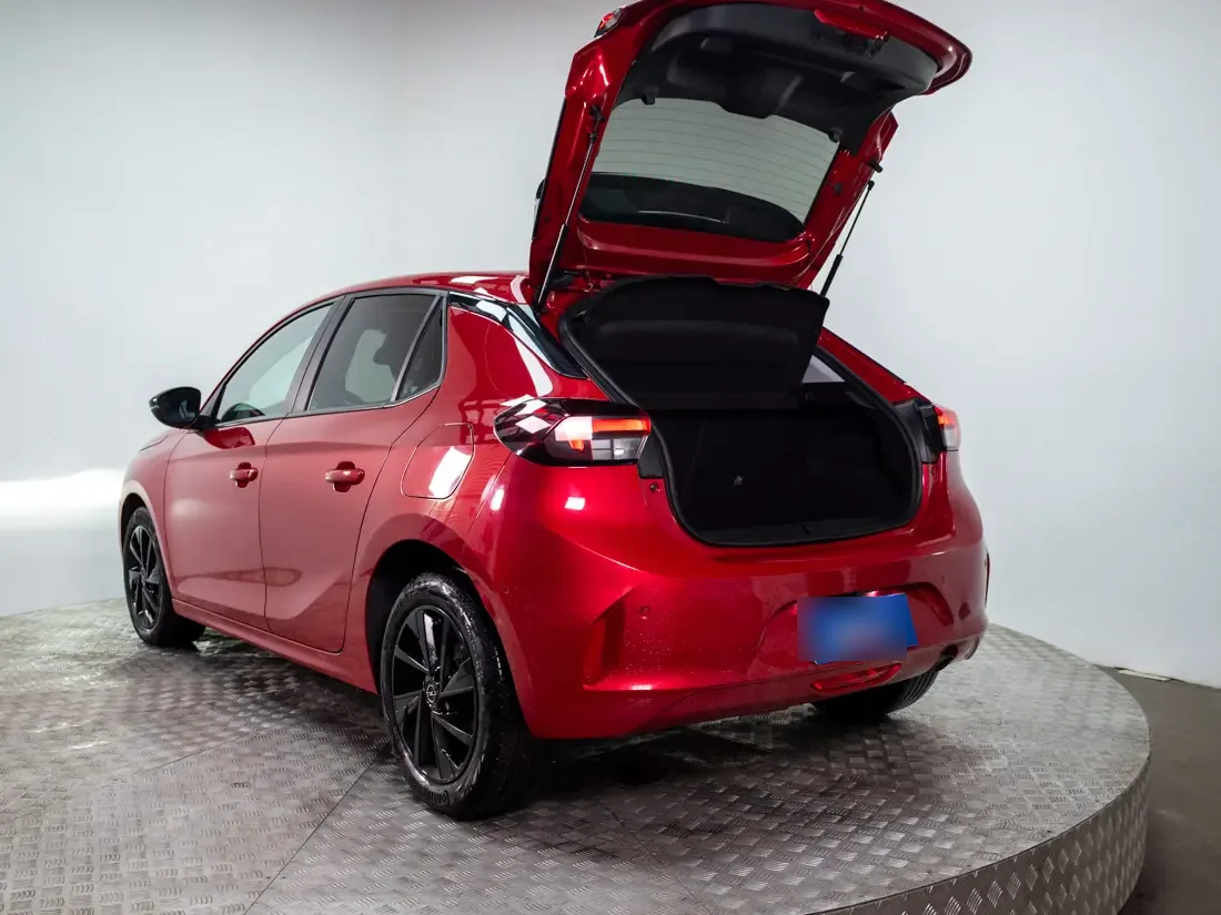 Opel Corsa Corsa 1.2 Edition At año 2024