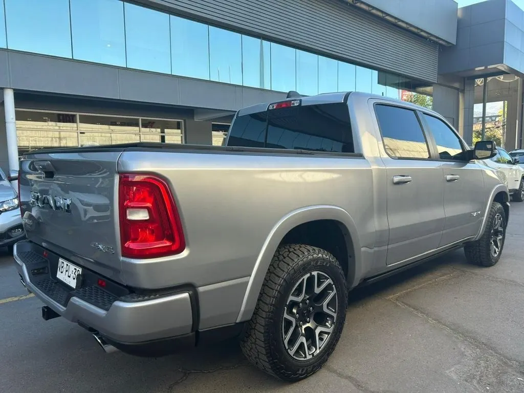 Ram 1500 Laramie 4x4 3.0t At año 2025