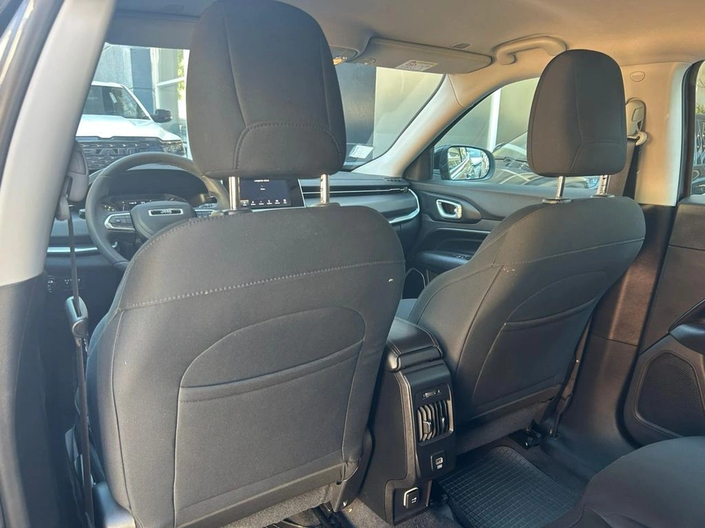 Jeep Compass 1.3 Sport 4x2 At 5p año 2022
