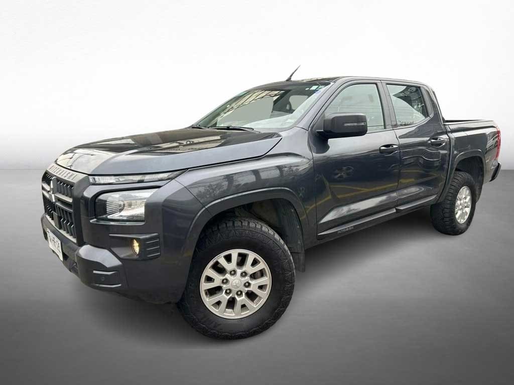 Mitsubishi L200 2.4 Katana Xrt Mt 4x4 Diesel año 2025