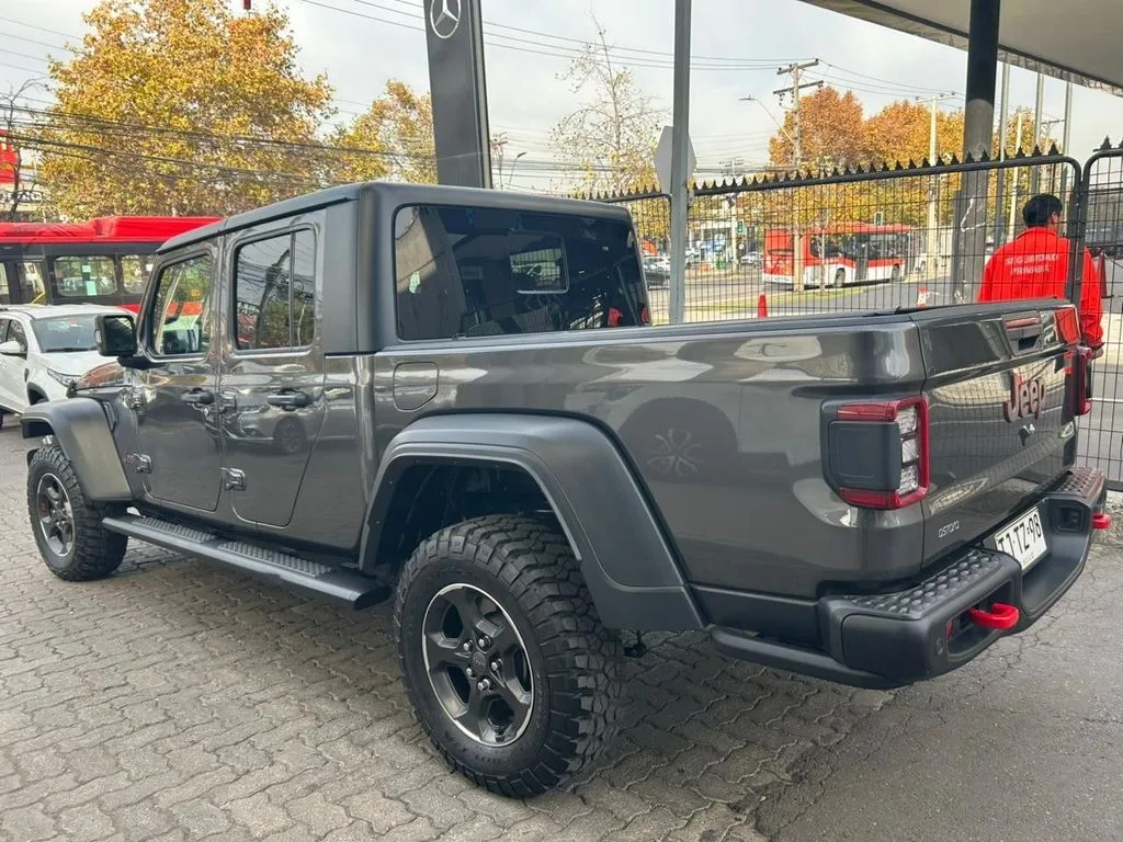 Jeep Gladiator 3.6 Rubicon 4x4 Dob. Cab. At 4p año 2024