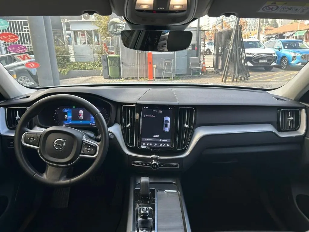 Volvo Xc60 2.0 B5 Momentum At 4x4 Hibrido año 2022