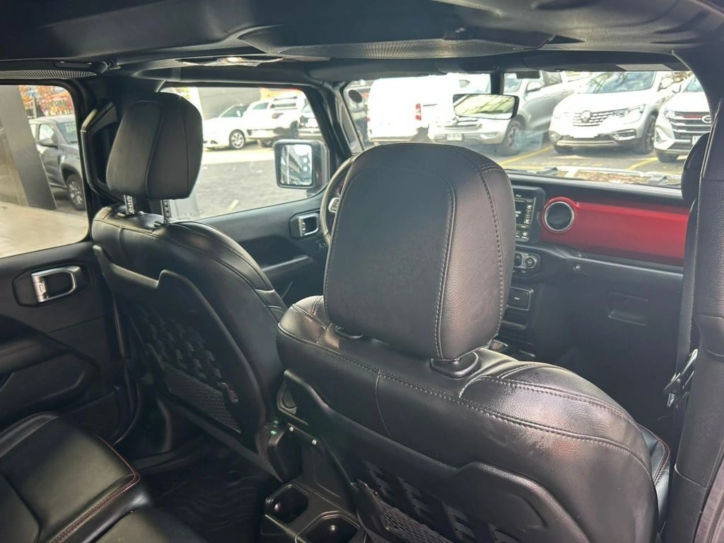 Jeep Gladiator 3.6 Rubicon 4x4 Dob. Cab. At 4p año 2024