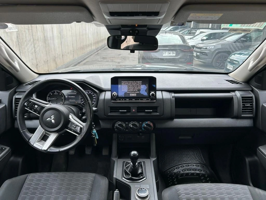 Mitsubishi L200 2.4 Katana Xrt Mt 4x4 Diesel año 2025