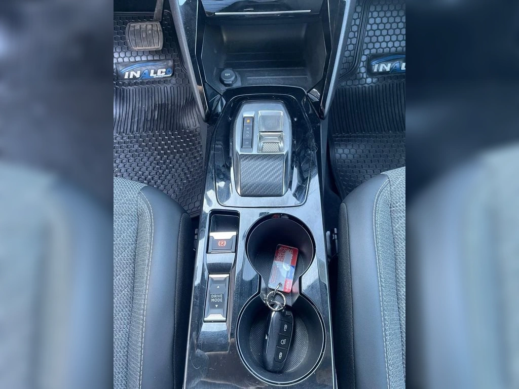 Peugeot 2008 1.2 Allure Pack Puretech 130 At año 2024