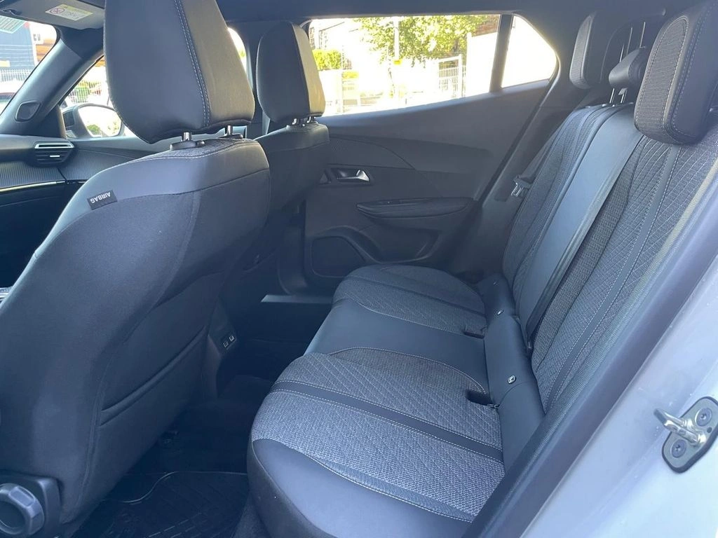 Peugeot 2008 1.2 Allure Pack Puretech 130 At año 2024