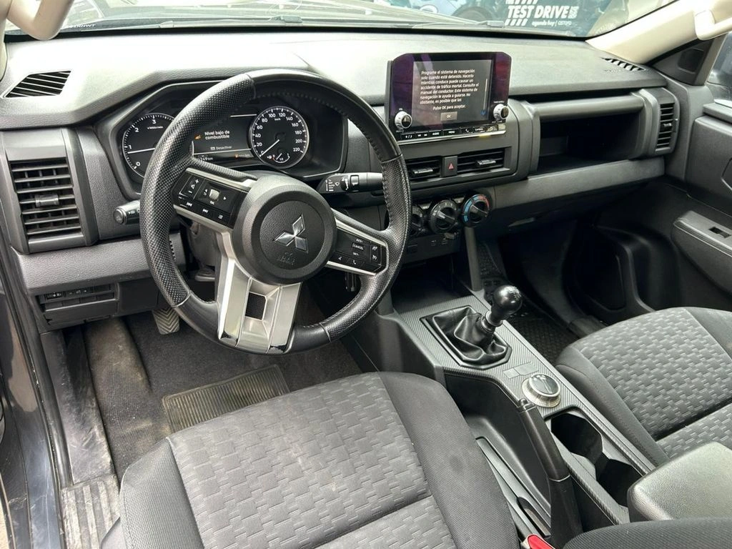 Mitsubishi L200 2.4 Katana Xrt Mt 4x4 Diesel año 2025