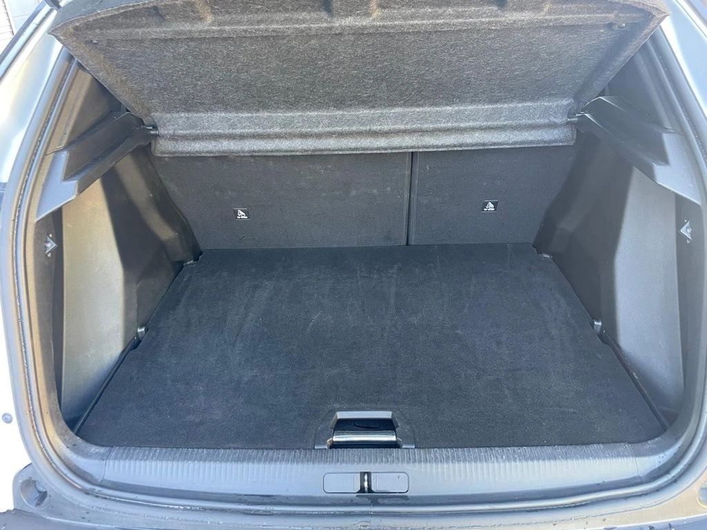 Peugeot 2008 1.2 Allure Pack Puretech 130 At año 2024