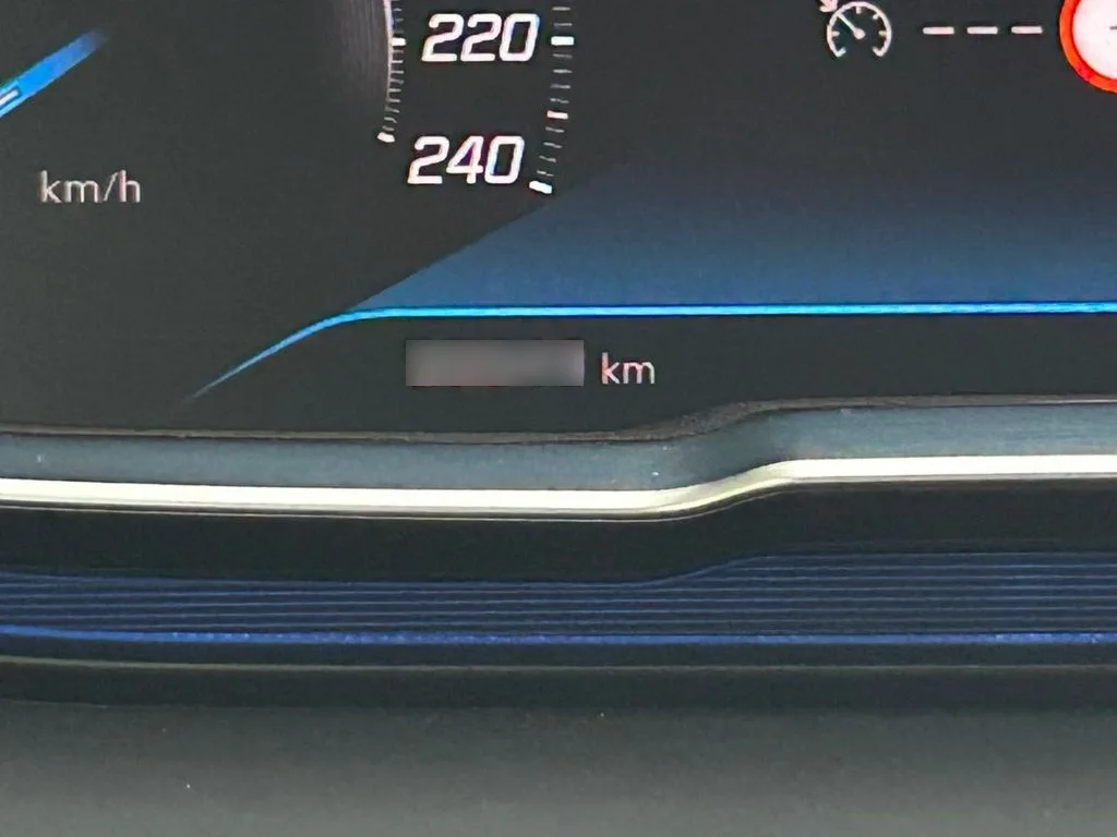 Peugeot 5008 1.5 Allure Pack Bluehdi 130 Eat8 At año 2024