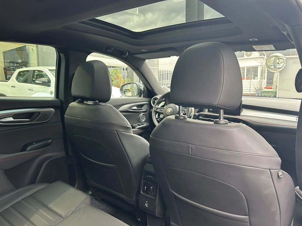 Alfa Romeo Tonale 1.3 Tributo Phev Hybrid 4x4 At 5p año 2025