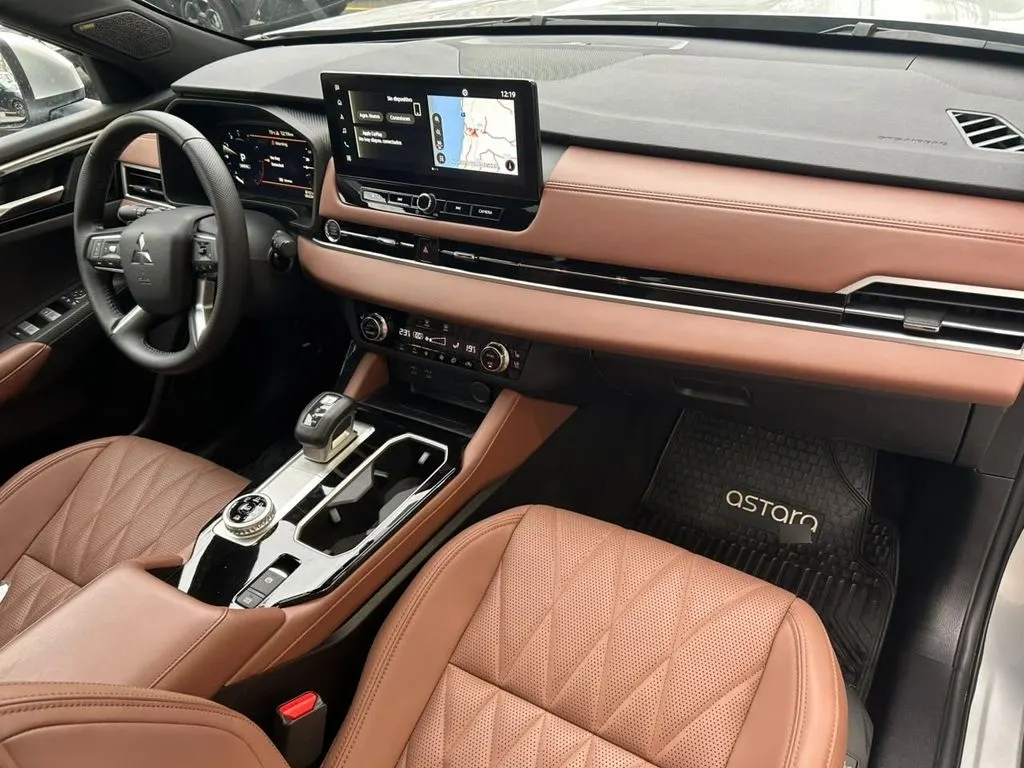 Mitsubishi Outlander 2.5 Gls Limited 4x4 At año 2026