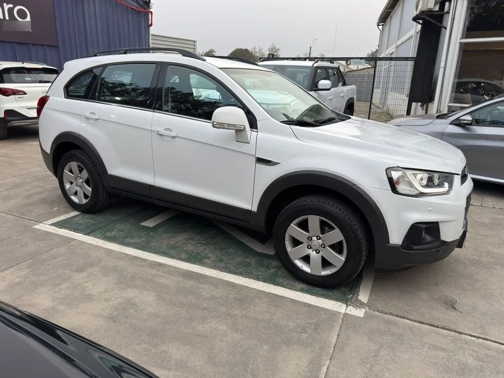 Chevrolet Captiva 2.4 Ls Fwd 6at año 2018