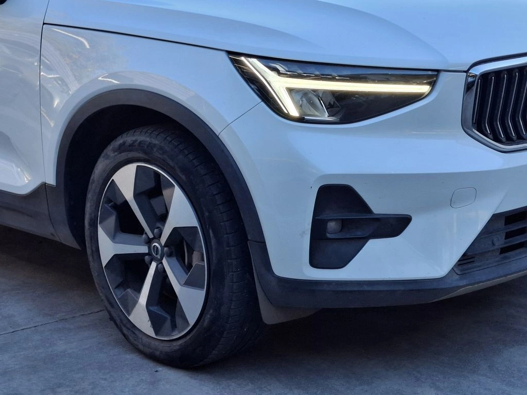 Volvo Xc40 2.0 B4 Ultimate Fwd At 5p año 2023