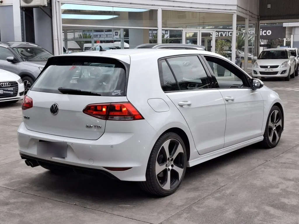 Volkswagen Golf 2.0 Tdi Highline Diesel 4x2 At 5p año 2018
