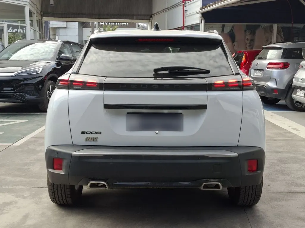 Peugeot 2008 1.2 Allure Pack Puretech 130 4x2 At 5p año 2024