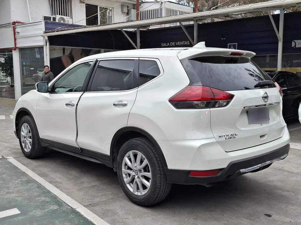 Nissan X-Trail 2.5 Sense Mc 4x2 Cvt At 5p año 2022