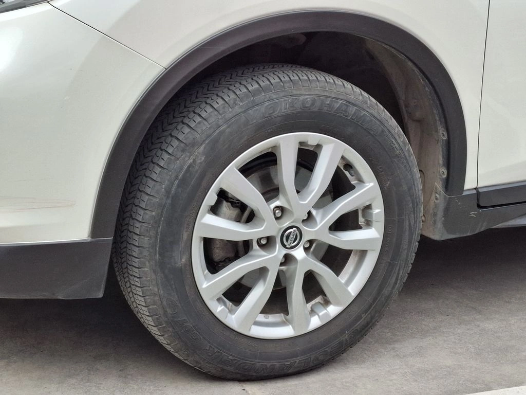 Nissan X-Trail 2.5 Sense Mc 4x2 Cvt At 5p año 2022