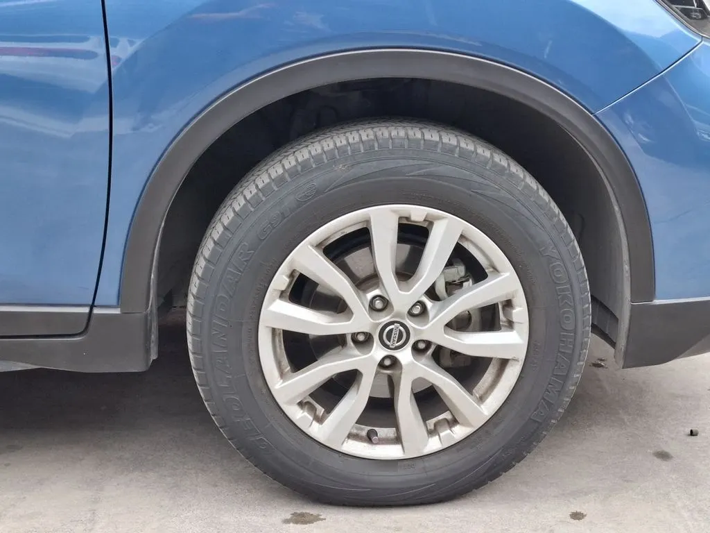 Nissan X-Trail 2.5 Sense 4x2 2row Cvt At 5p año 2021