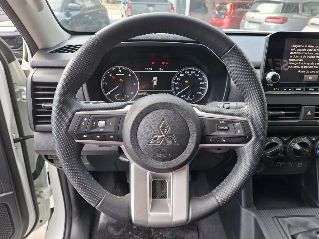 Mitsubishi L200 2.4 Dakar Xr Mt 4x4 Diesel año 2026