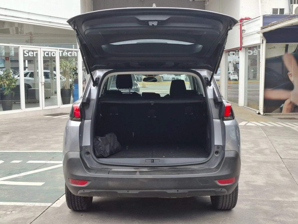 Peugeot 5008 1.5 Active Bluehdi 4x2 130 Eat8 5p año 2020