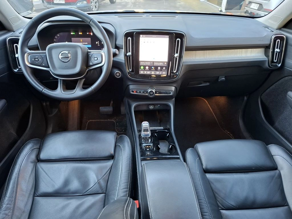 Volvo Xc40 2.0 B4 Ultimate Fwd At 5p año 2023