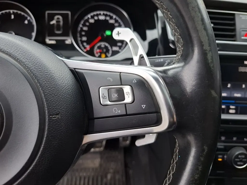 Volkswagen Golf 2.0 Tdi Highline Diesel 4x2 At 5p año 2018