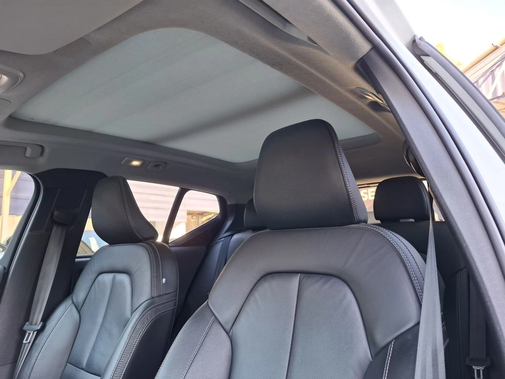 Volvo Xc40 2.0 B4 Ultimate Fwd At 5p año 2023