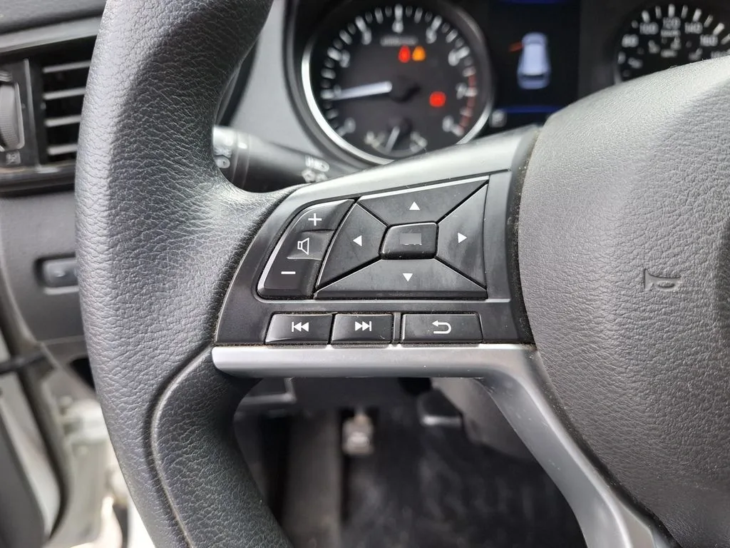 Nissan X-Trail 2.5 Sense Mc 4x2 Cvt At 5p año 2022