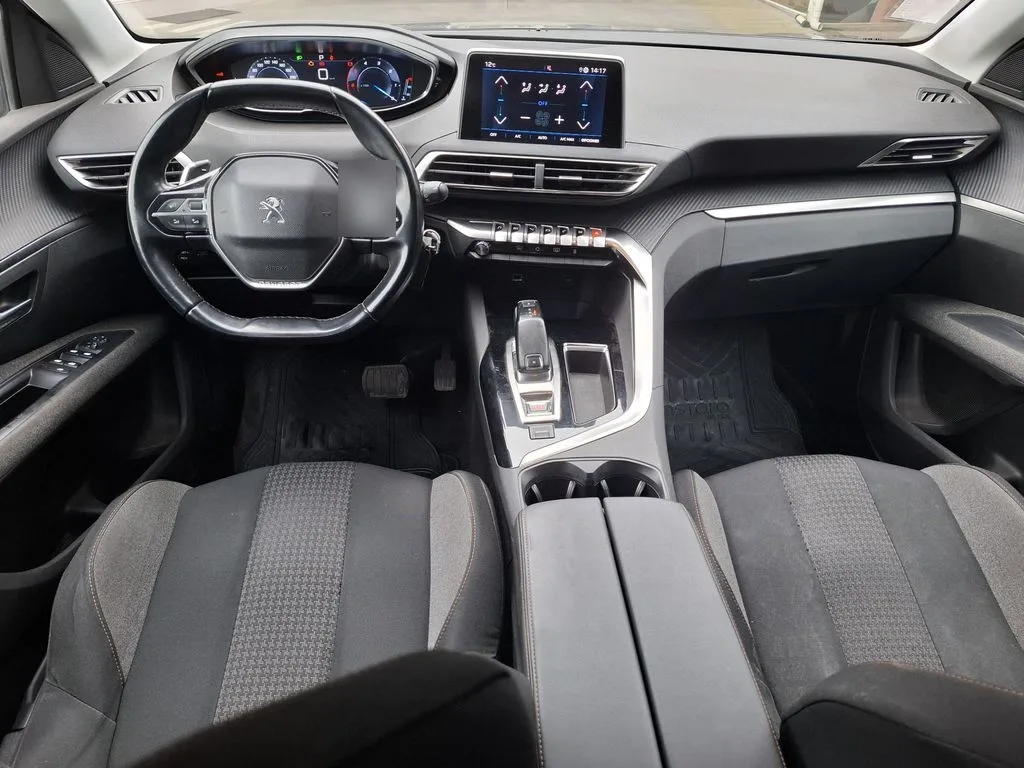 Peugeot 5008 1.5 Active Bluehdi 4x2 130 Eat8 5p año 2020