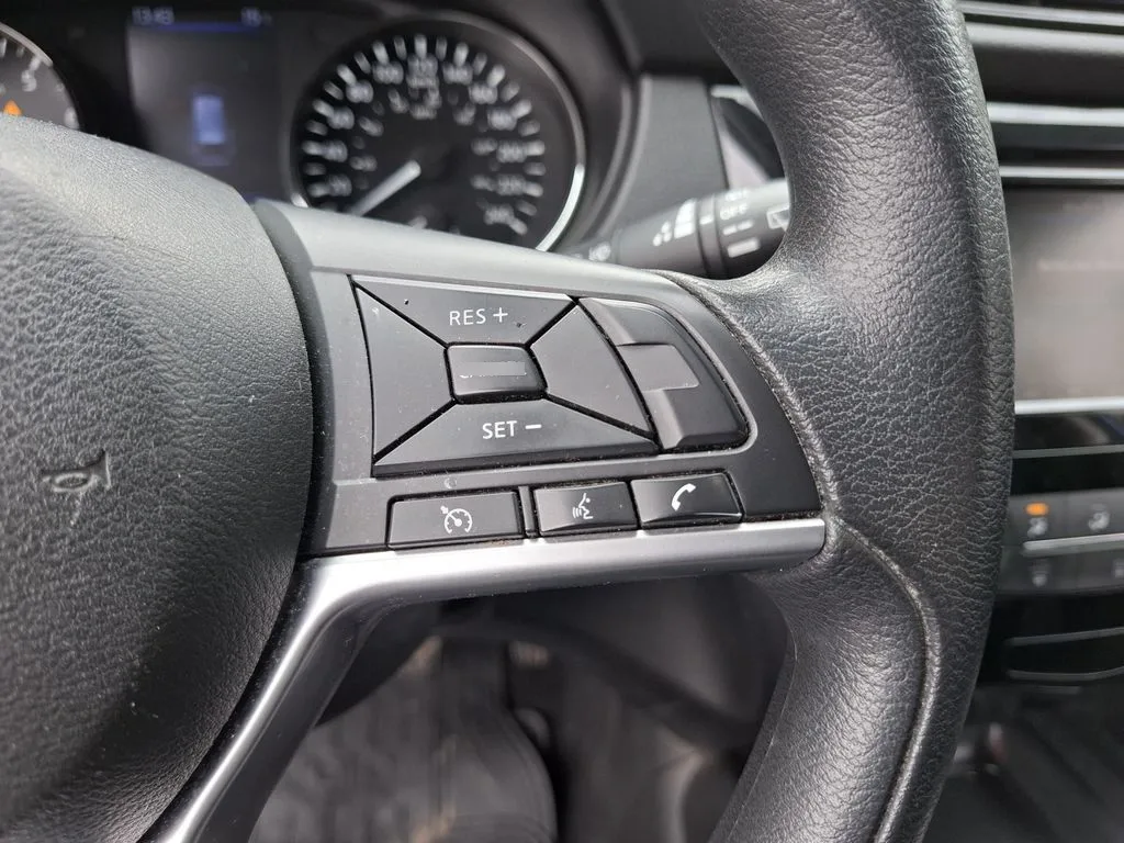 Nissan X-Trail 2.5 Sense 4x2 2row Cvt At 5p año 2021