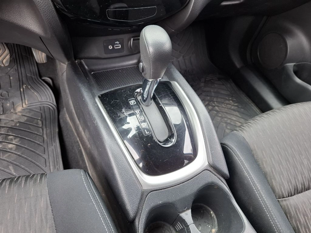 Nissan X-Trail 2.5 Sense 4x2 2row Cvt At 5p año 2021