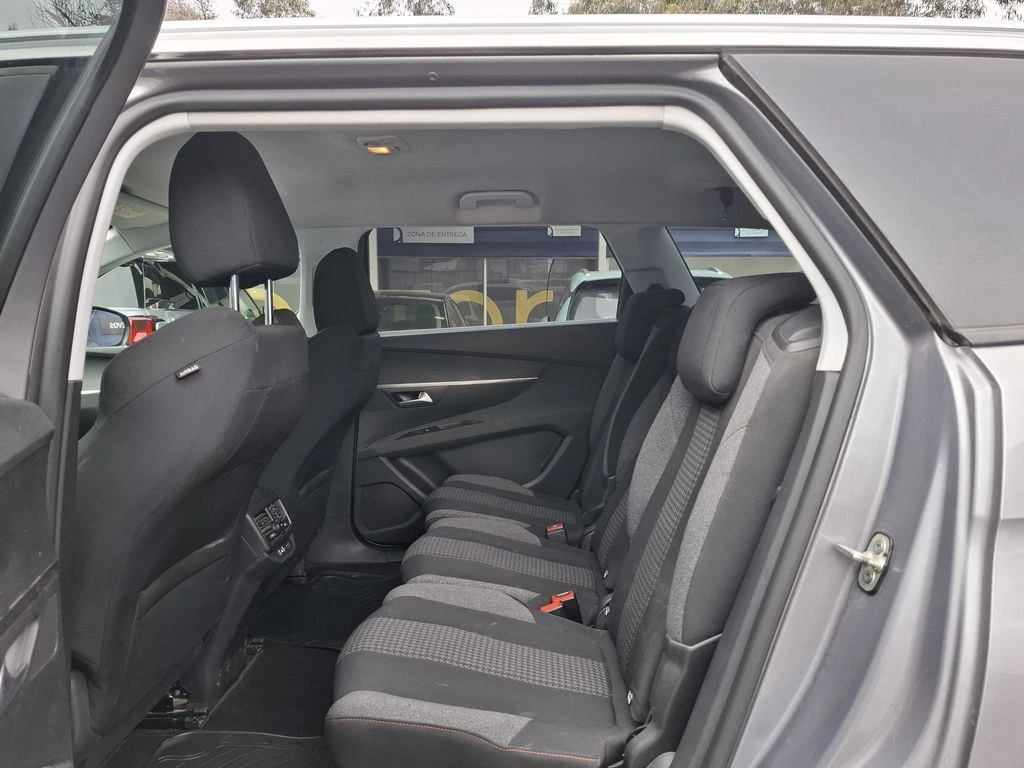 Peugeot 5008 1.5 Active Bluehdi 4x2 130 Eat8 5p año 2020