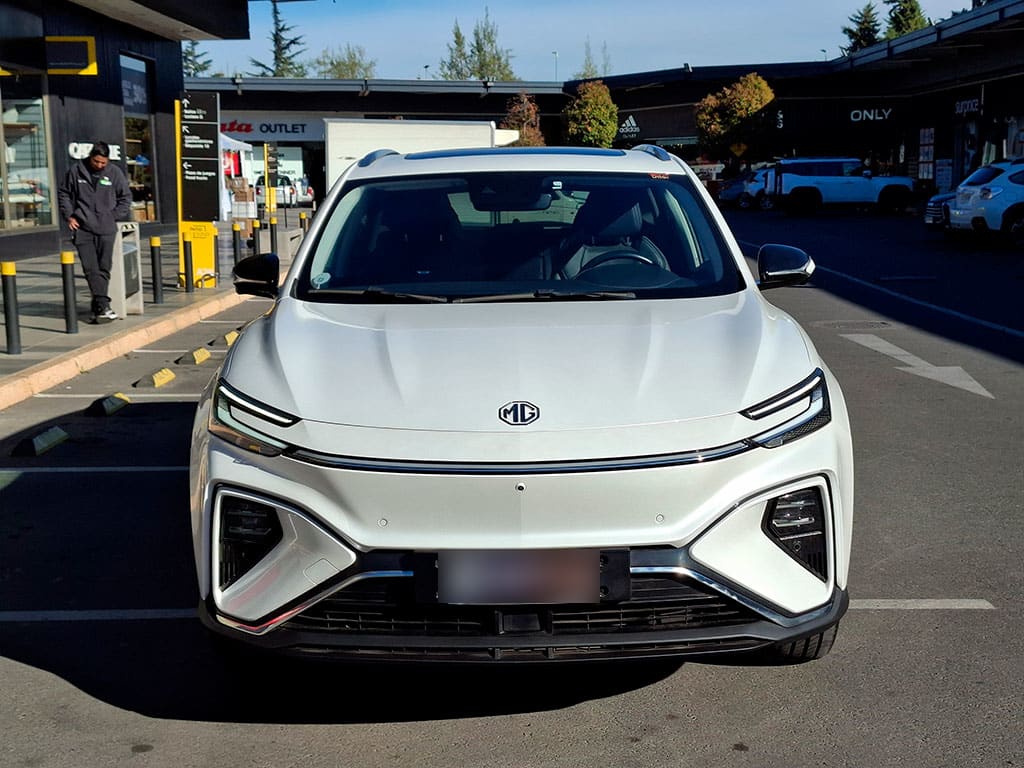 MG Marvel R Electrico R At 5p año 2024