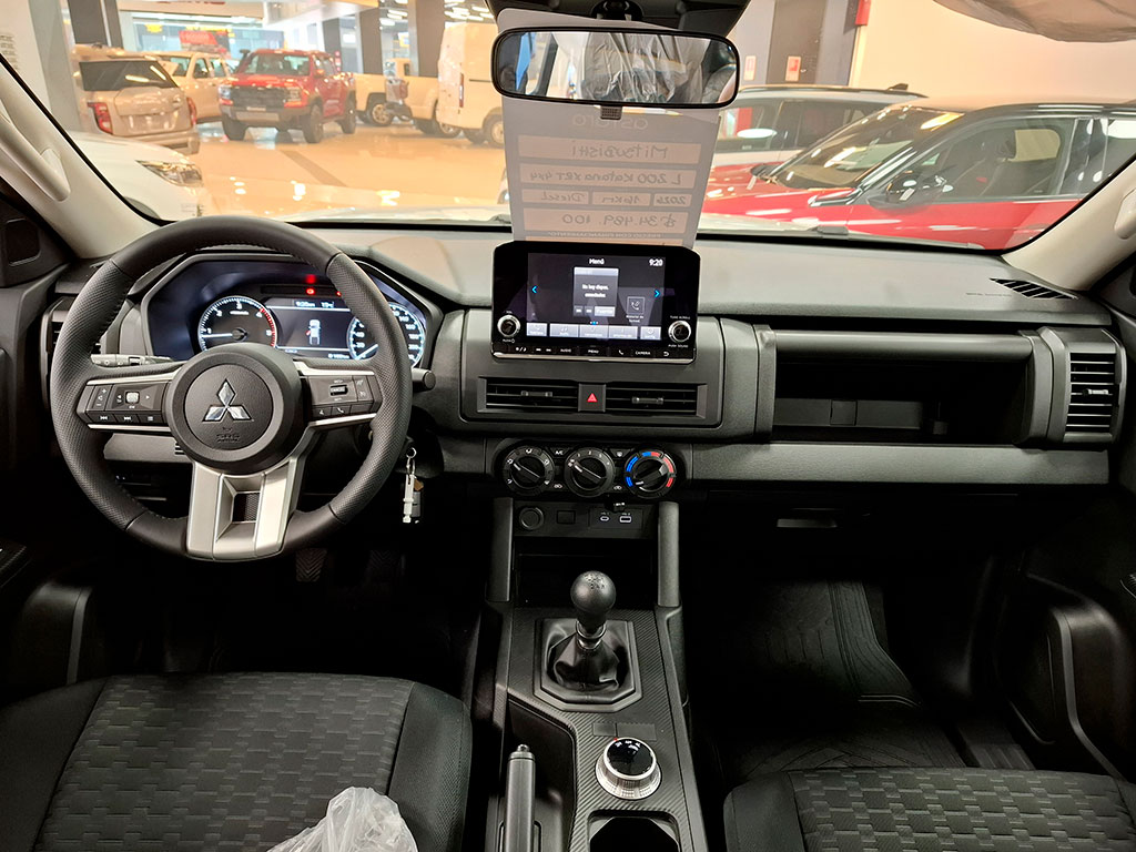 Mitsubishi L200 2.4 Katana Xrt Mt 4x4 Diesel año 2026