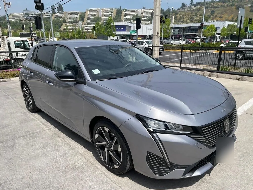 Peugeot 308 1.2 Allure Pack Puretech 130 4x2 Eat8 5p año 2024