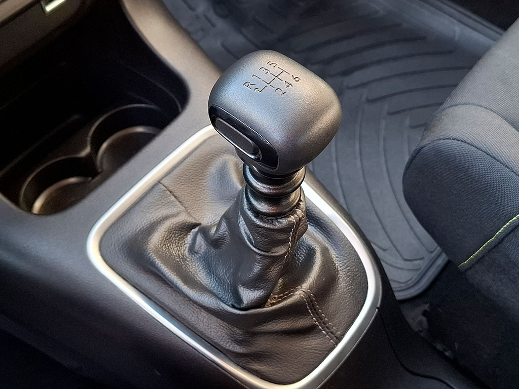 Citroen C3 1.5 Live Bluehdi Diesel 4x2 Hb 100 Ss Bvm6 Mt 5p año 2024