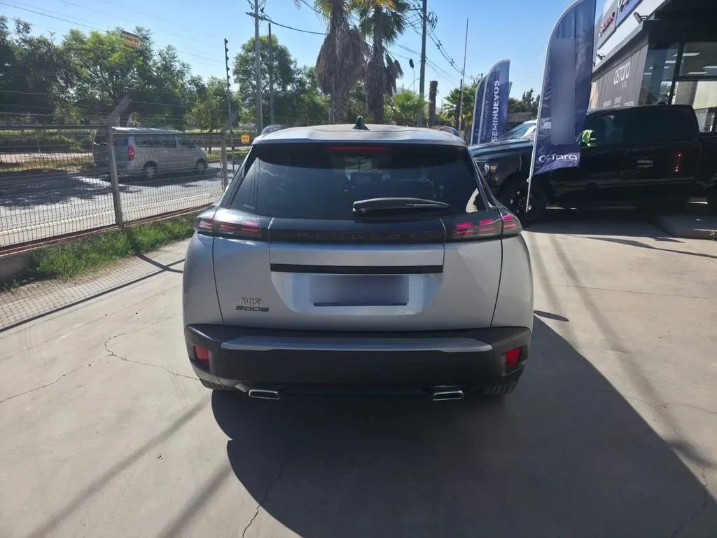 Peugeot 2008 Allure 130 1.2 Aut año 2024