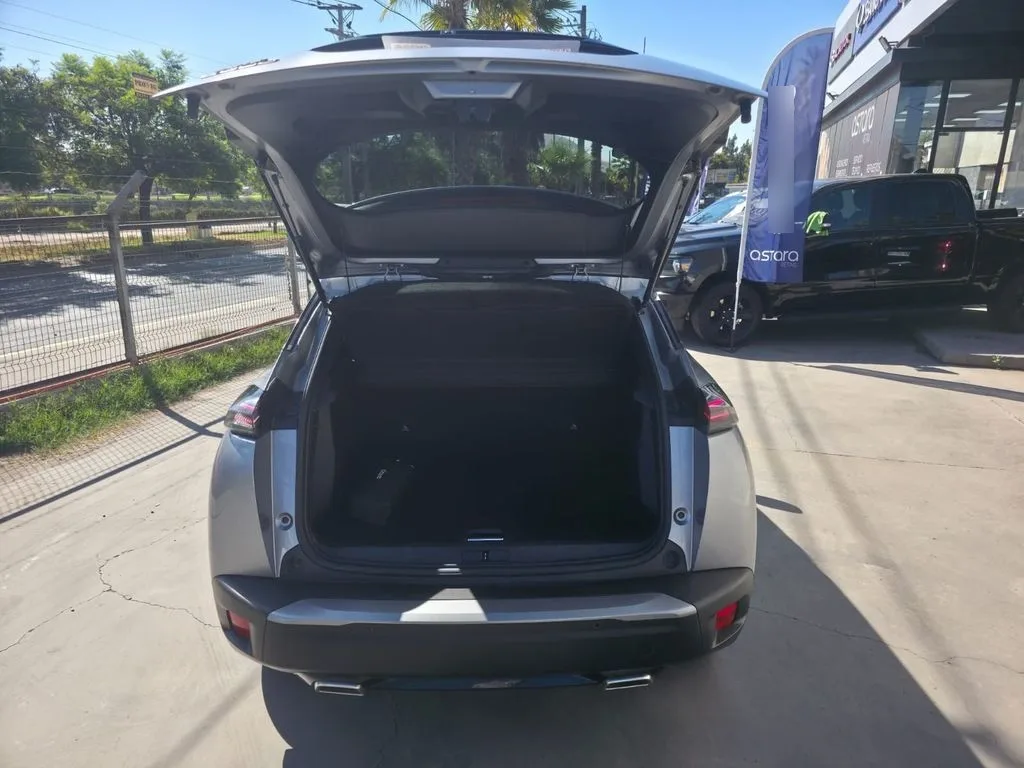 Peugeot 2008 Allure 130 1.2 Aut año 2024