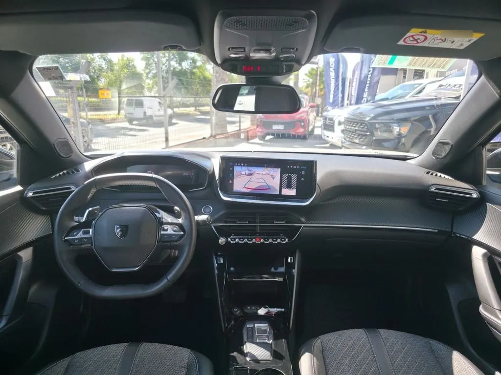 Peugeot 2008 Allure 130 1.2 Aut año 2024