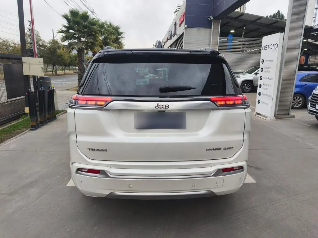 Jeep Commander Overland 4x4 2.0 Aut Diesel año 2023
