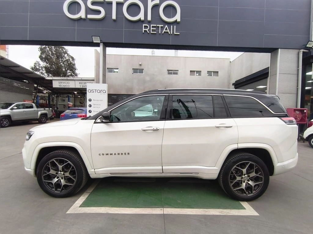Jeep Commander Overland 4x4 2.0 Aut Diesel año 2023