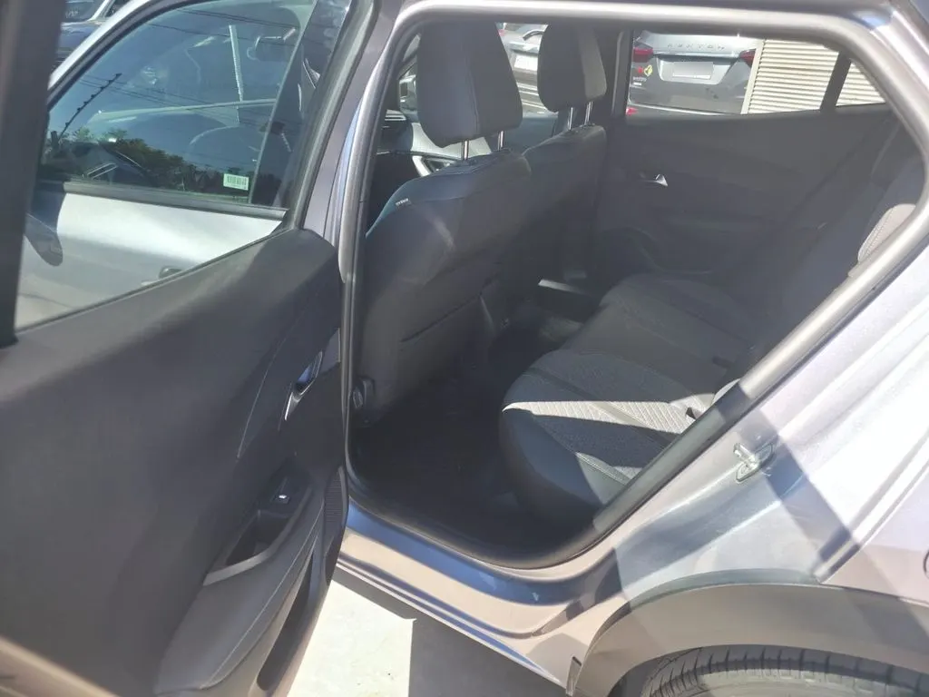 Peugeot 2008 Allure 130 1.2 Aut año 2024