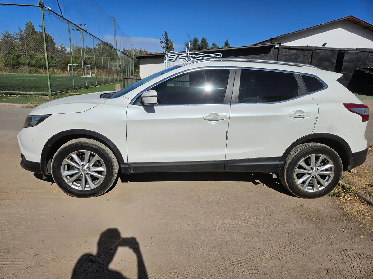 NISSAN QASHQAI 2.0 Advance Cvt Ac At 4x2 año 2017