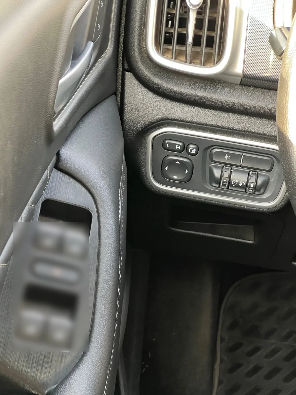 Great Wall Poer 2.0t Deluxe Diesel 4x4 Dob. Cab. At 4p año 2024
