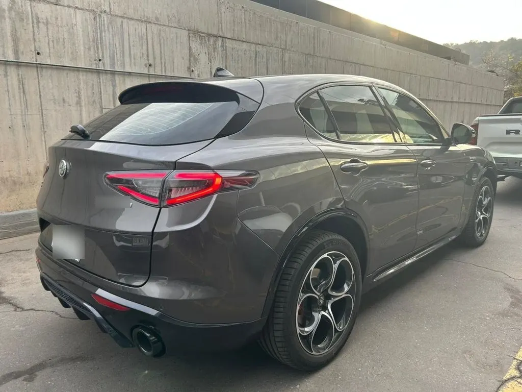 Alfa Romeo Stelvio 2.0 Super Awd At 5p año 2024