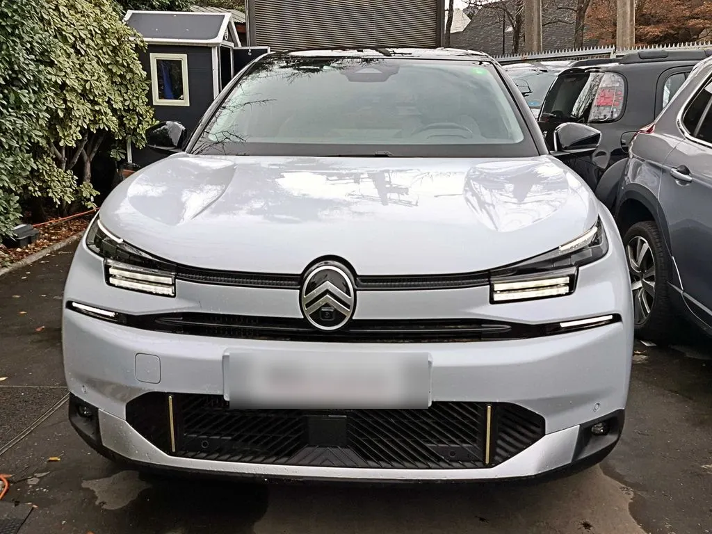Citroen C4 1.2 At año 2025