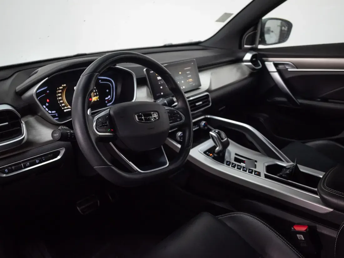 Geely Coolray 1.5 Sport 7dct At año 2023