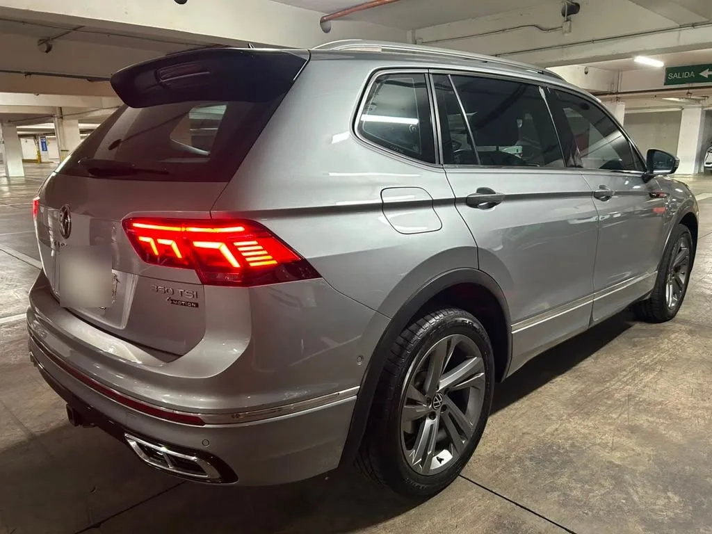 Volkswagen Tiguan 2.0 Ts Awd At R-Line año 2023