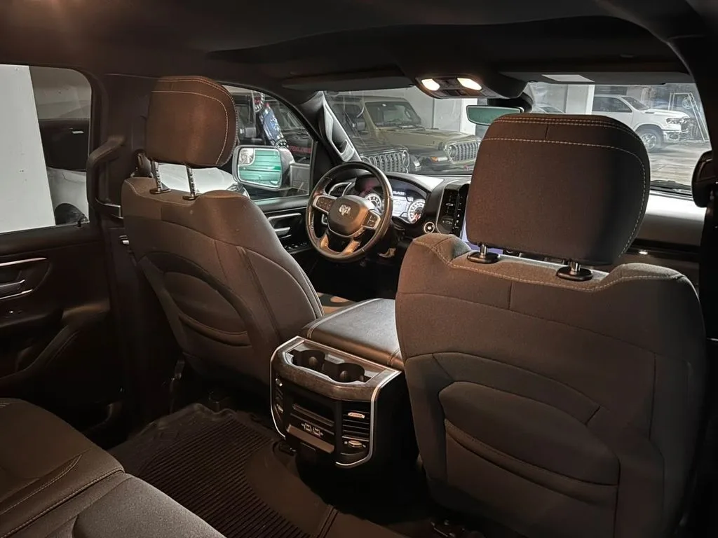 Ram 1500 Big Horn 4x4 3.6 Aut año 2024